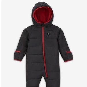 NIKE JORDAN JUMPMAN INFANT SNOWSUIT “NWT” 3 mo.